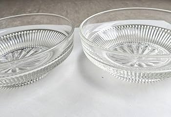 昭和レトロ　クリア　お皿セット Amazon.co.jp: 魚型 ガラス皿 セットで 昭和レトロ 5枚 : ホーム